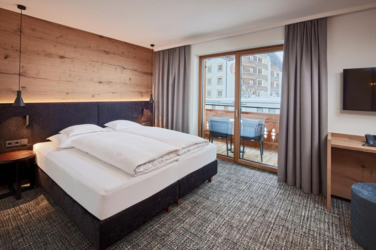 Hotel Auenhof Lech am Arlberg Bagian luar foto