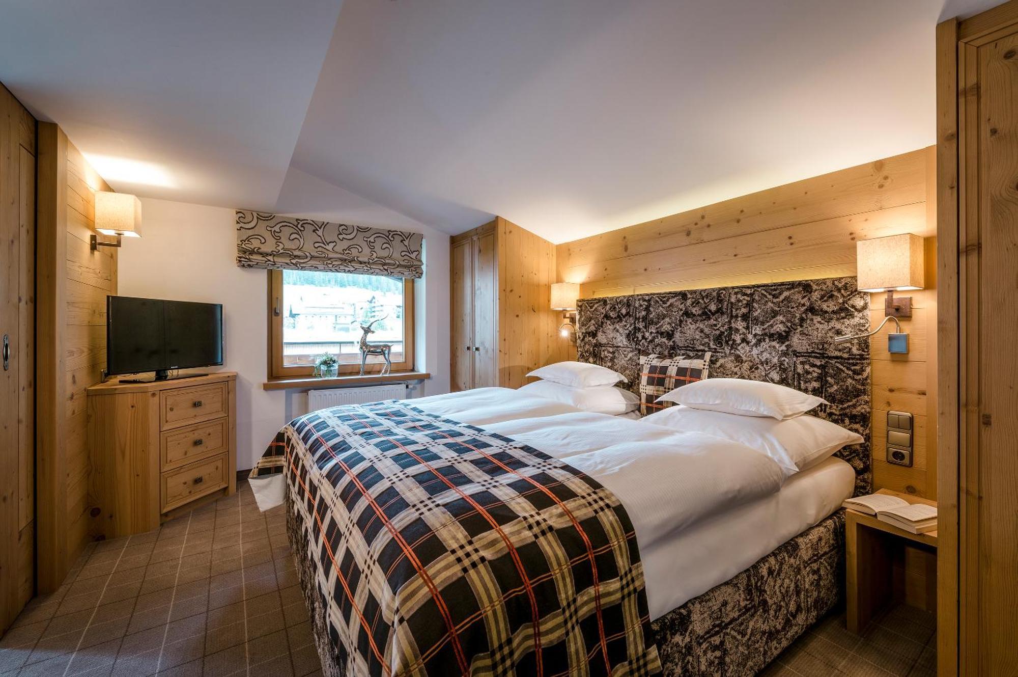 Hotel Auenhof Lech am Arlberg Bagian luar foto