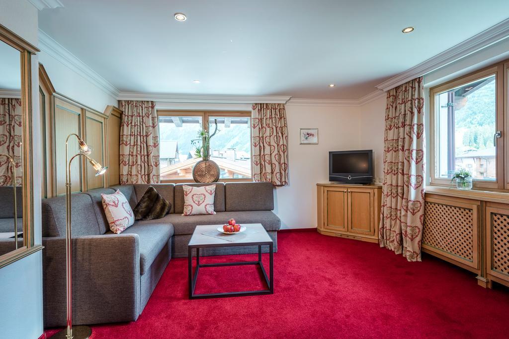 Hotel Auenhof Lech am Arlberg Bagian luar foto